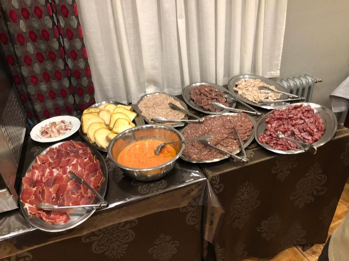 Hotel Guineu Pas De La Casa Zewnętrze zdjęcie